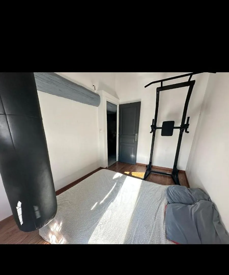 Appart Proche Perolliere Et Gare Ouest Lyonnais Sain-Bel Apartment